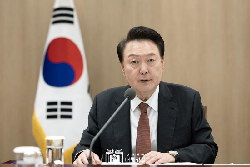 President Yoon Suk Yeol on Oct. 2 speaks during the urgent meeting on economy and security in the Office of the President in Seoul in regard to the conflict in the Middle East. (Office of the President)