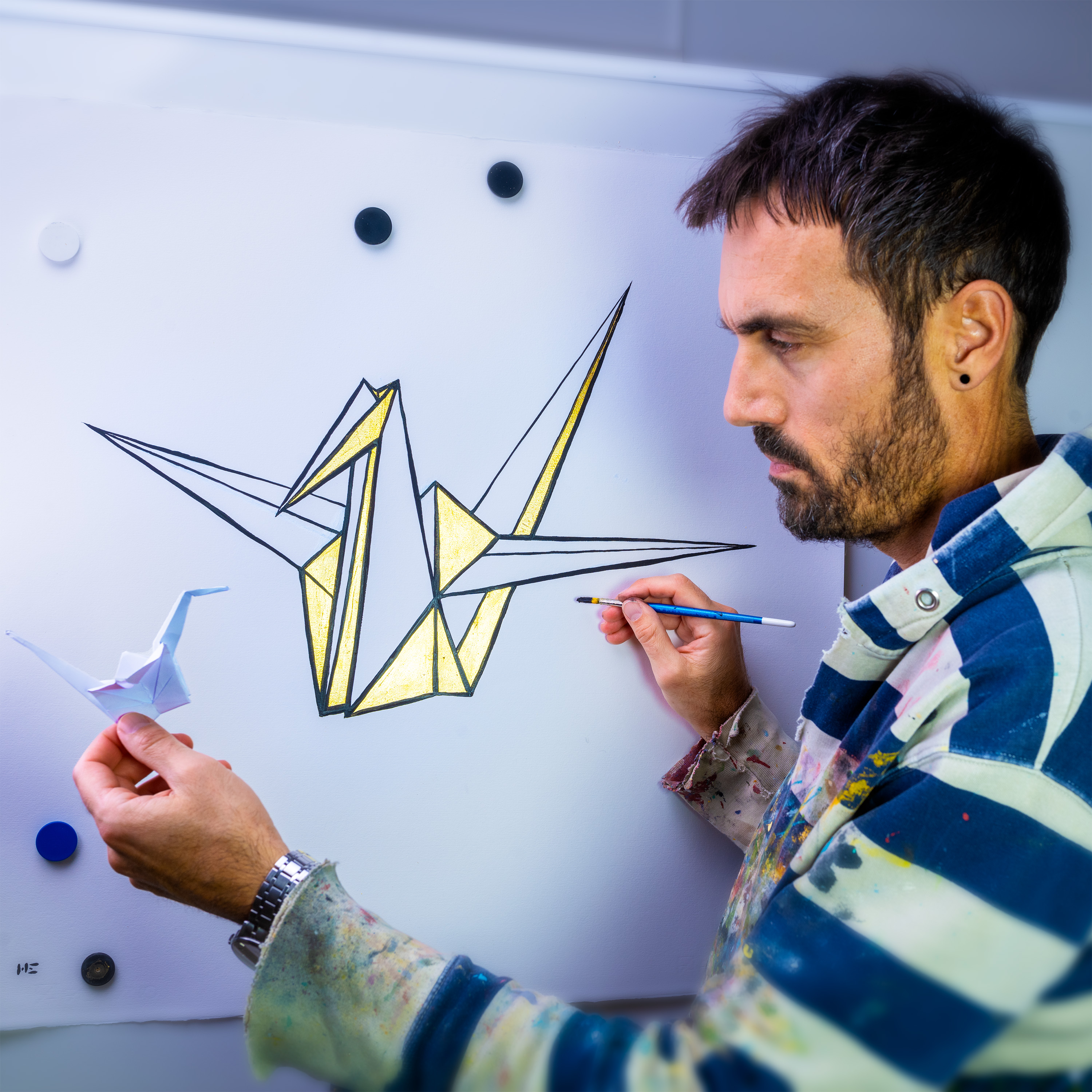 Niklas Elmehed; drawing the Origami during his Nobel Prize 2024 portrait painting process