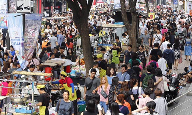 Int’l tourists to Korea top 9.8 mil.