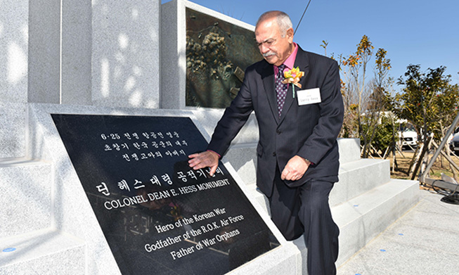 U.S. airman honored by monument for rescuing war orphans 