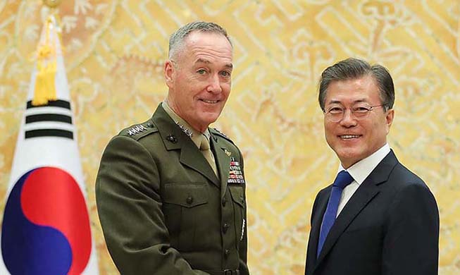 President meets with Chairman of the U.S. Joint Chiefs of Staff