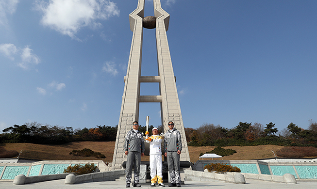 Olympic torch relay hits Jeollanam-do, Gwangju