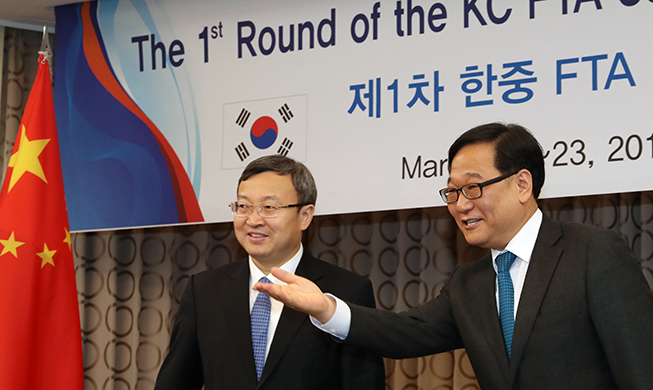 Korea, China kick off FTA negotiations