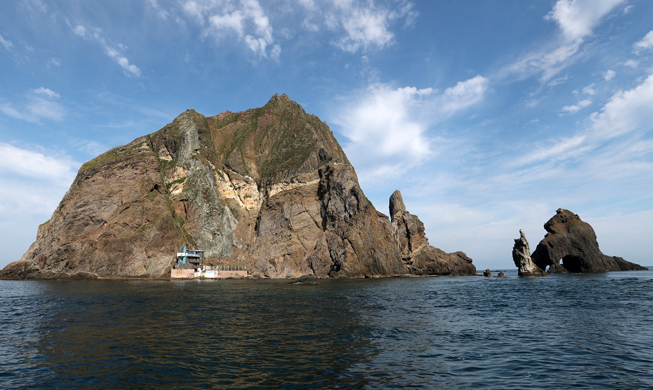 Gov't beefs up efforts to save Dokdo waters