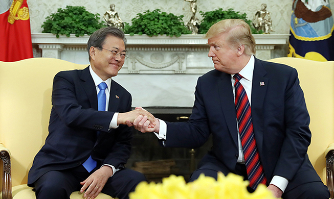 President Moon to host summit with Trump in June