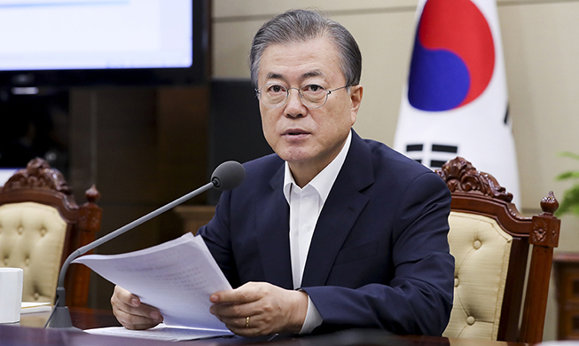 President Moon reaffirms need for peace economy, dialogue