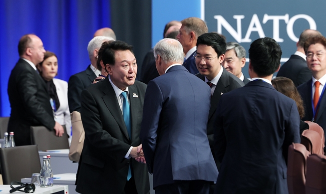 President Yoon leaves for Washington to attend NATO Summit