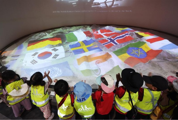 Children visit UN Forces First Battle Memorial