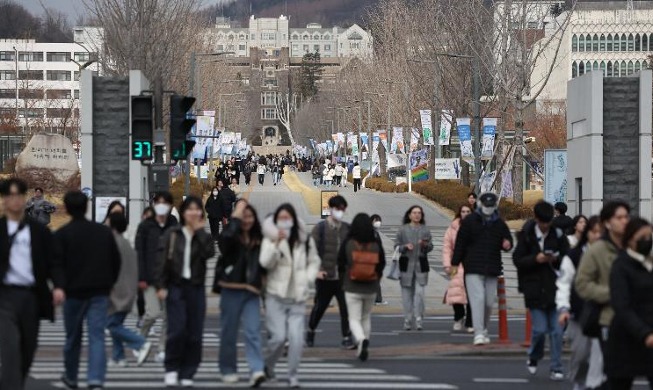 No. of int'l students at domestic universities exceeds 200,000