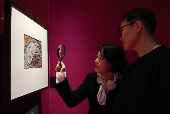 Exhibition explores essence of human spirit, art in urban life