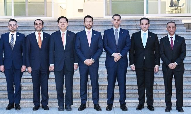 Finance chief talks stable energy supply with six Gulf states