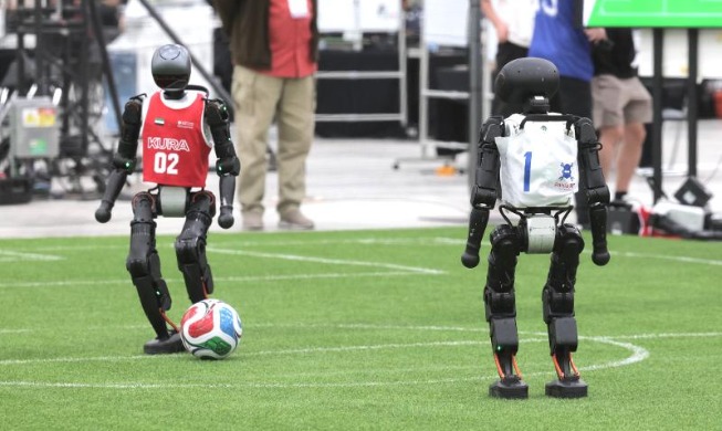 Incheon hosts RoboCup, world's top AI-robotics competition