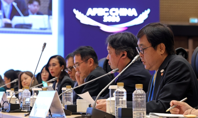 Culture minister proposes 2027-28 as 'Korea-China Tourism Year'
