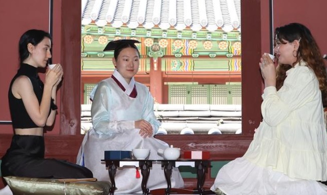 Pharmacy room of royal palace to host traditional drinks program
