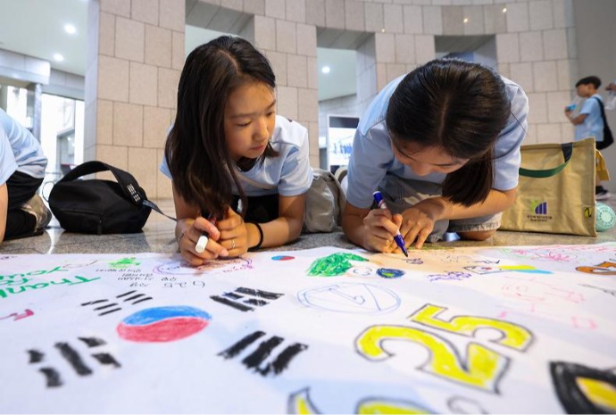 Letters of gratitude to Korean War veterans