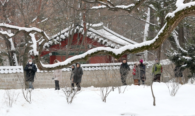 🎧 66% of Koreans consider their nation 'culturally developed': poll