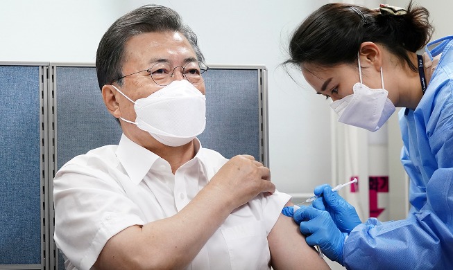 President Moon, first lady get AstraZeneca vaccine