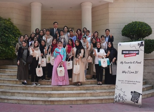 Iranian picks her top 2025 events at Korean Embassy in Tehran