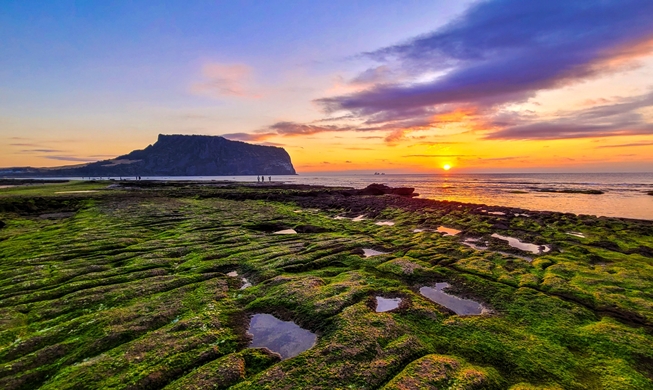 [100 top sites] Korean public picks leading tourism destinations