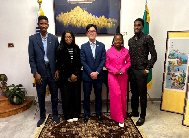 Embassy in Nigeria hosts Friends of Korea year-end dinner