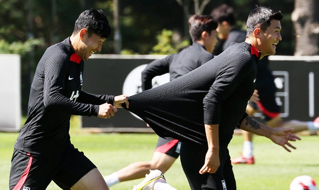 Nat'l team players practice ahead of friendly game