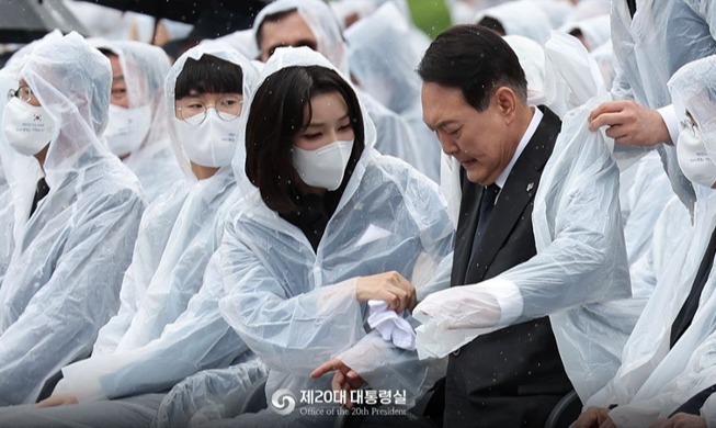 First lady attends 1st nat'l ceremonial day event with President Yoon